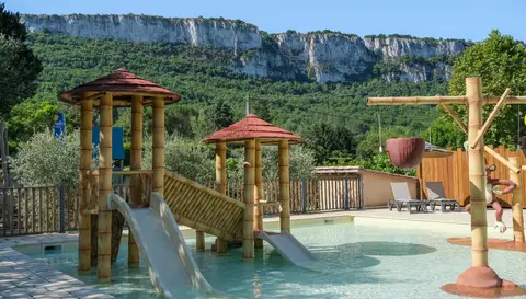Flower Camping Les Gorges de l'Aveyron