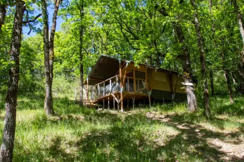 Le Camp