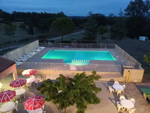 Camping la Rouvière les Pins