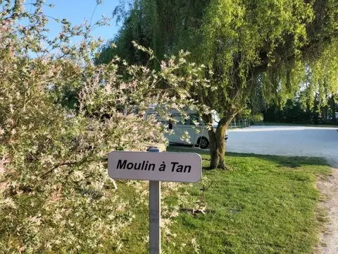 Aire du Moulin à Tan