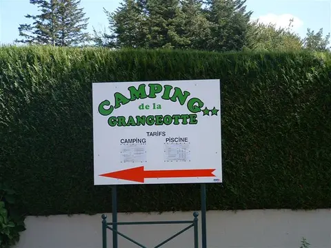 Aire pour camping-cars de Montsalvy