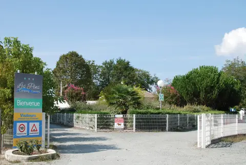 Camping Les Pins