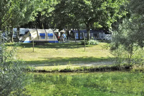 Camping Les 3 Lacs du Soleil
