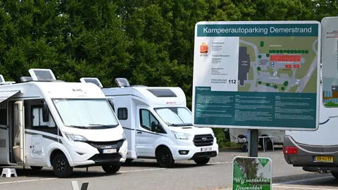 Kampeerautoparking Demerstrand
