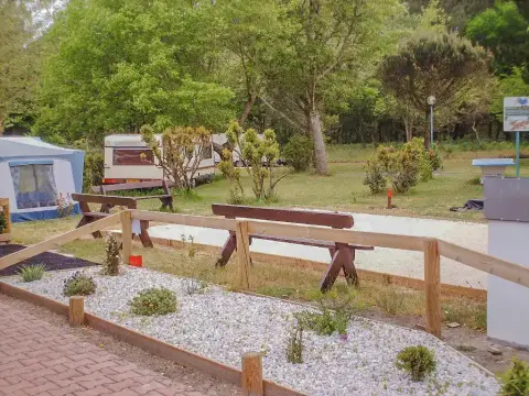 Aire de Camping-Cars du Lac Cazaux