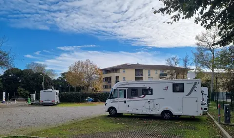 Aire Camping-Car Park Castelnaudary