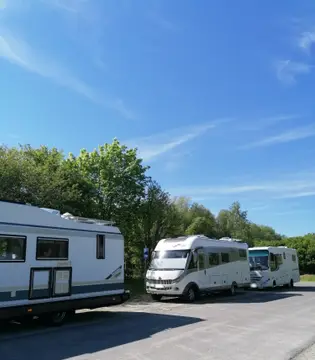 Wohnmobilstellplatz am Singliser See