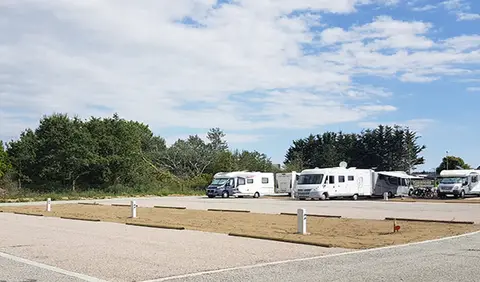 Aire CAMPING-CAR PARK de Penestin, Salle des sports