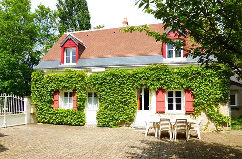 Caves du Père Auguste – Aire de services