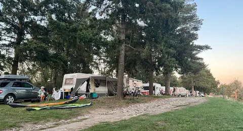 Camping l'Ecluse Des Combles