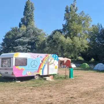 Tonik Camping