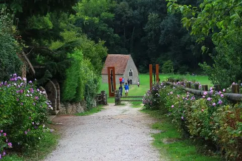 Aire de Saint Céneri le Gérei