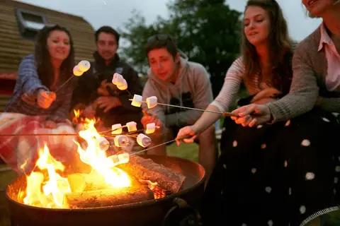 Wigwam Glamping Cabins