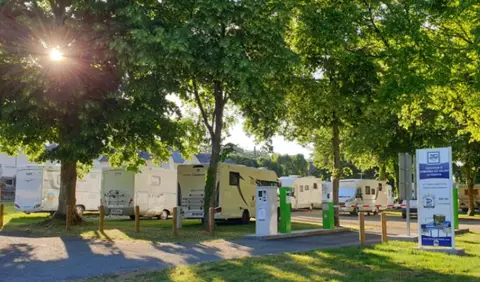 Aire CAMPING-CAR PARK d'Ambrières-les-Vallées, La Varenne