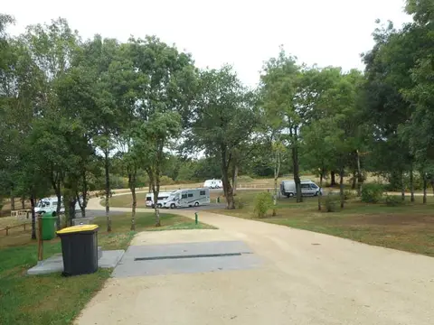 Aire de Camping-Cars du Pigré