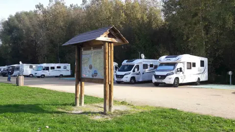 Aire de camping-cars – Saint-Georges-sur-Cher