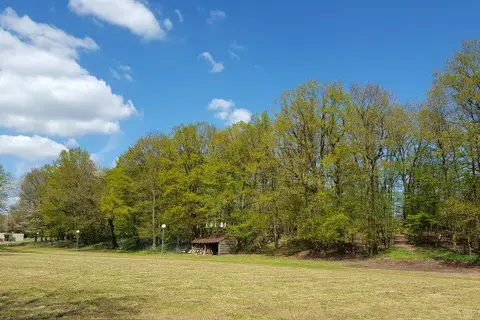 Aire de camping-cars à Fontaine-Simon