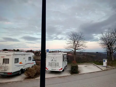 Aire de camping-car d'Ardoix