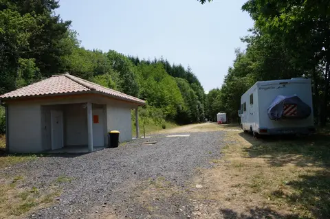 Aire camping Cars Municipal de Saint-Martial