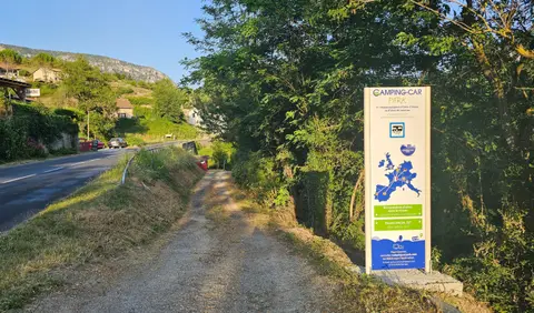 Aire de camping-car de Mostuéjouls, Gorges du Tarn