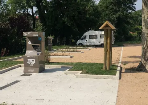 Aire de stationnement Loire Forez Montbrison