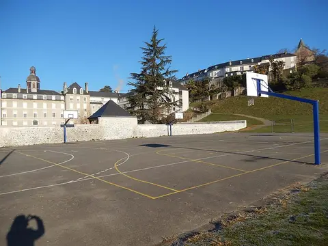 Aire de stationnement de Lescar bénéharnum