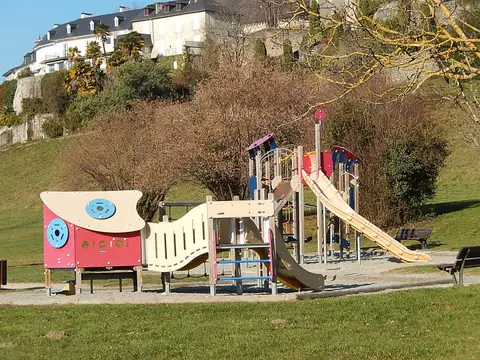 Aire de stationnement de Lescar bénéharnum