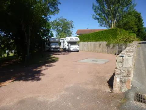 Aire de camping-cars – Village de Le Crozet