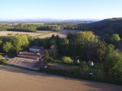 Le Canteraines