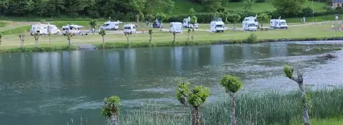 A aire de camping cars commune de Bonac Irazein