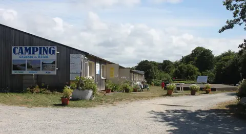 Camping du Château de Bélon
