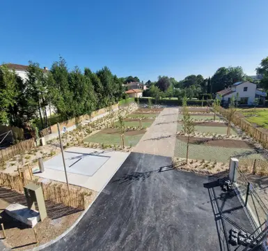 Aire de camping-car Saint-Amant-de-Boixe