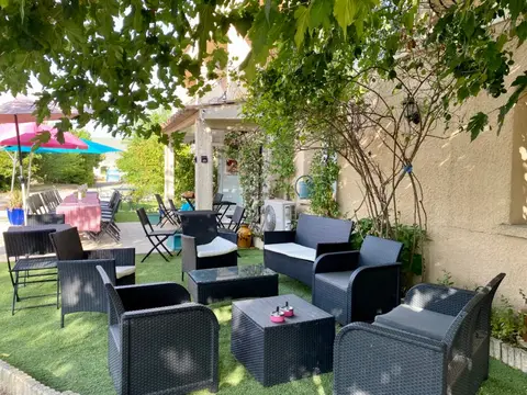 Aire camping-car - Hotel Carina Apt