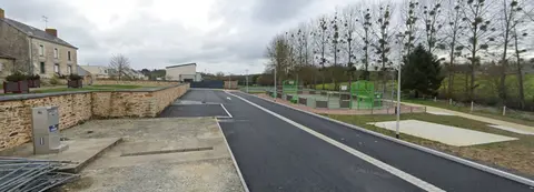Aire De Poce-les-bois