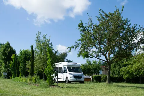 Caravan-Stellplatz Holz-Liebrich