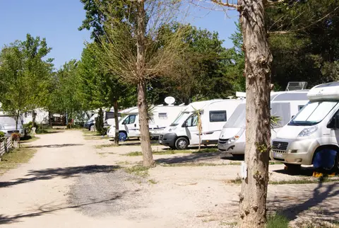 Aire de camping-car Mini Golf du Lion