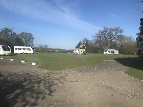 Chequers Caravan Park
