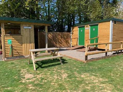 Chequers Caravan Park