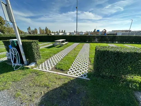 Kampeerautoplaatsen De Wielen