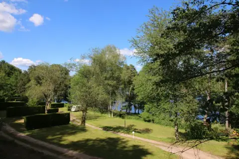 Camping Plage des Settons