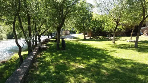 River camp Bara