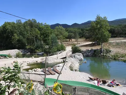 Camping à la ferme "La Rivière"