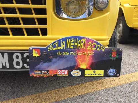 Parcheggio Auto Camper