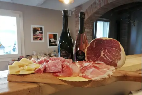Azienda Ca nova 123;Azienda Agricola Ca' Nova 123