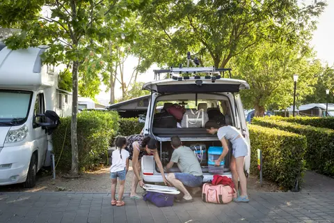 hu Roma camping in town