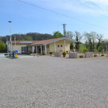 Area Camper Frassino