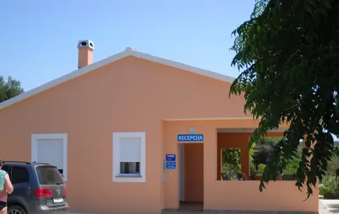 Camp Škovrdara