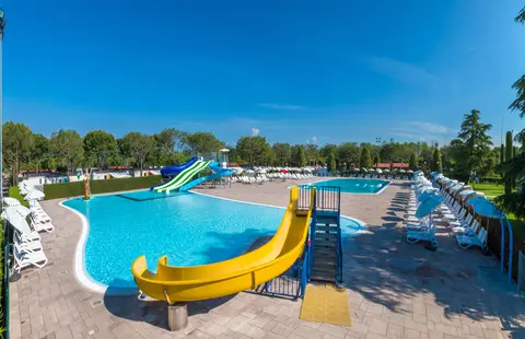 Del Garda Village