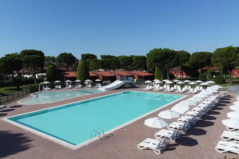 Del Garda Village