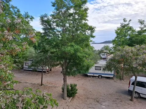 Autokamp Maslina